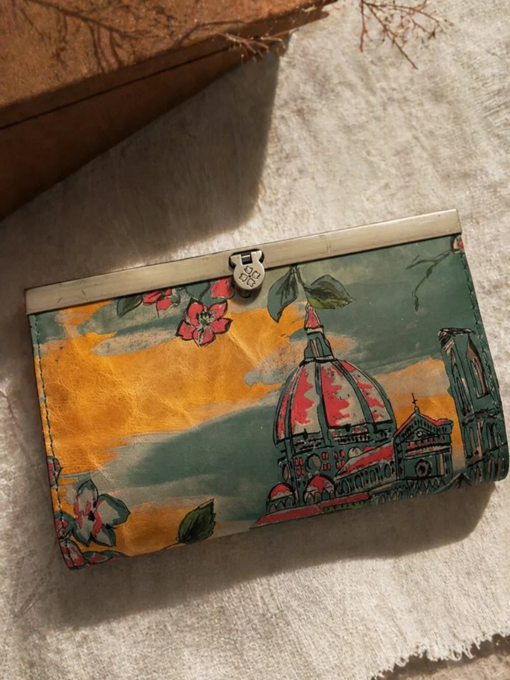 Patricia Nash Cauchy Leather Frame Floral Wallet RFID Beautiful Girl Tan Green